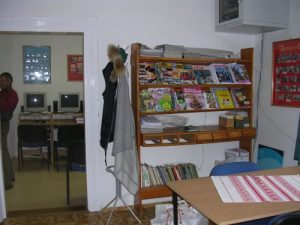 Cserénfa könyvtár