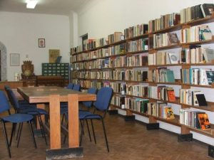 Csokonyavisonta könyvtár