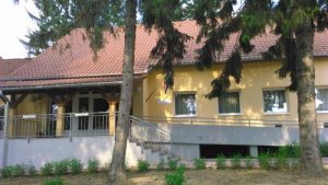 Csombárd könyvtár