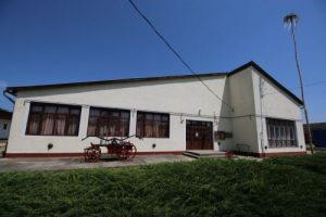 Háromfa könyvtár