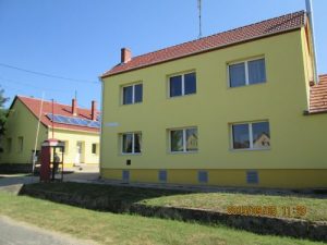 Heresznye könyvtár