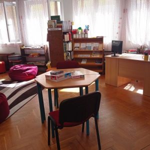 Mesztegnyő könyvtár
