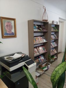 Nagybajom könyvtár