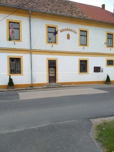 Nemesvid könyvtár