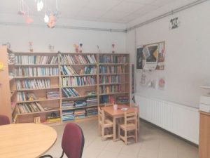 Nyim könyvtár